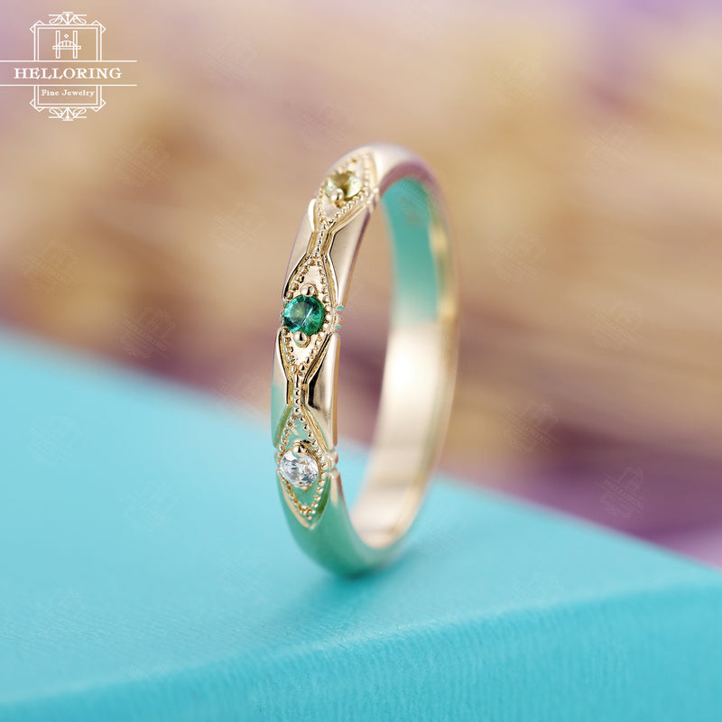 Vintage Emerald/Diamond/Peridot wedding band, Yellow Gold Women/Mens band Unique Bridal Jewelry Stacking Birthstone Alternative Promise ring