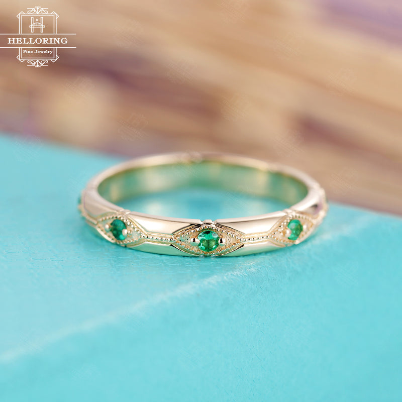 Vintage Emerald wedding band, 3mm Gold band, Unique Bridal Jewelry Art Deco Stacking Engrave antique Birthstone Alternative Promise Gift